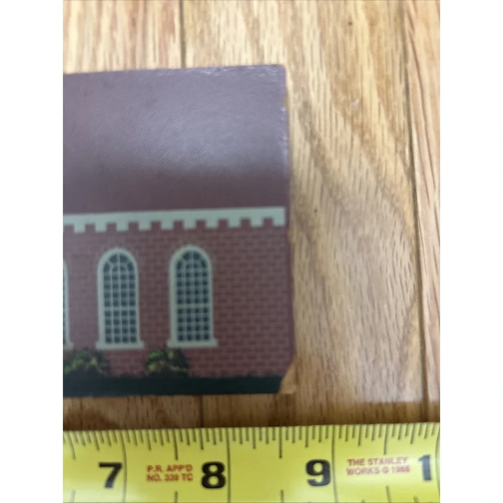 Shelia's Collectibles Bruton Parish Church Williamsburg VA Wood Shelf Sitter '92